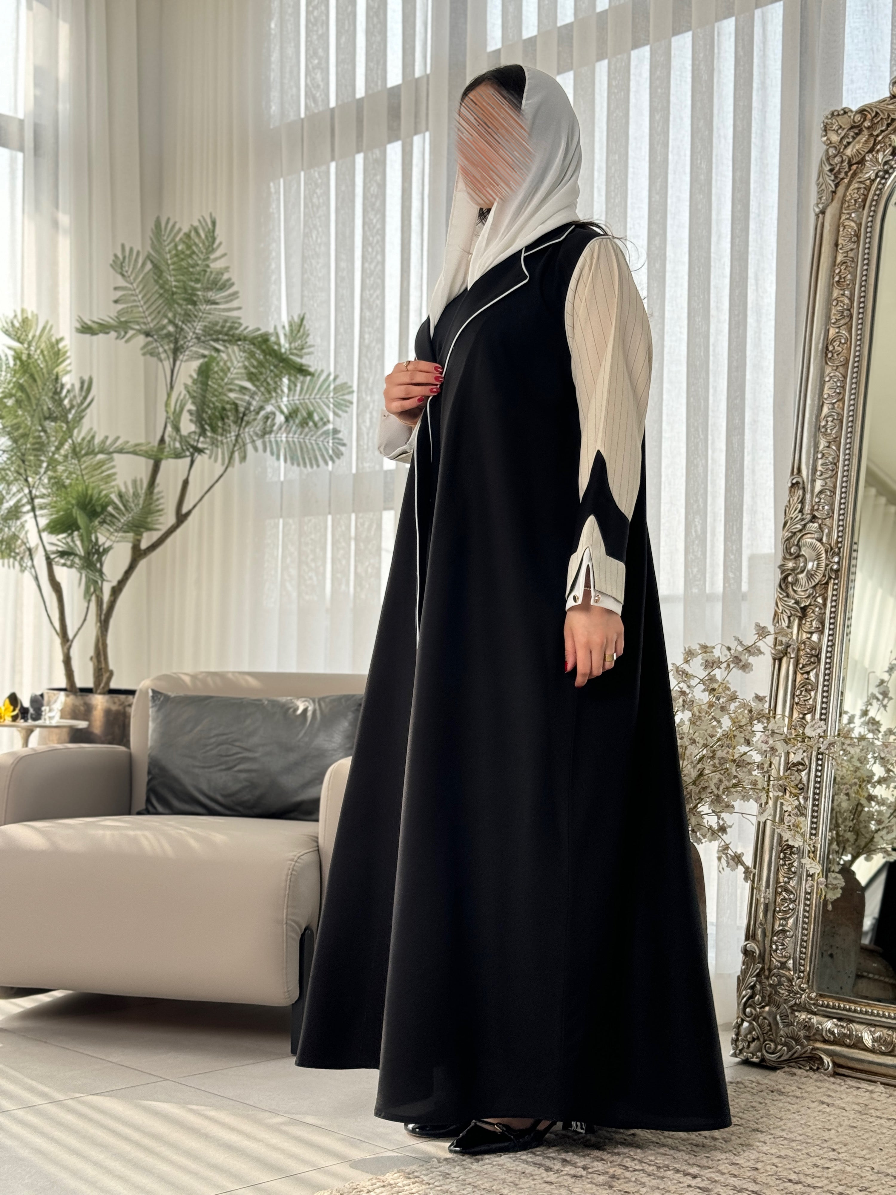 عبايه كريب خفيف مع جاكار- SNA03