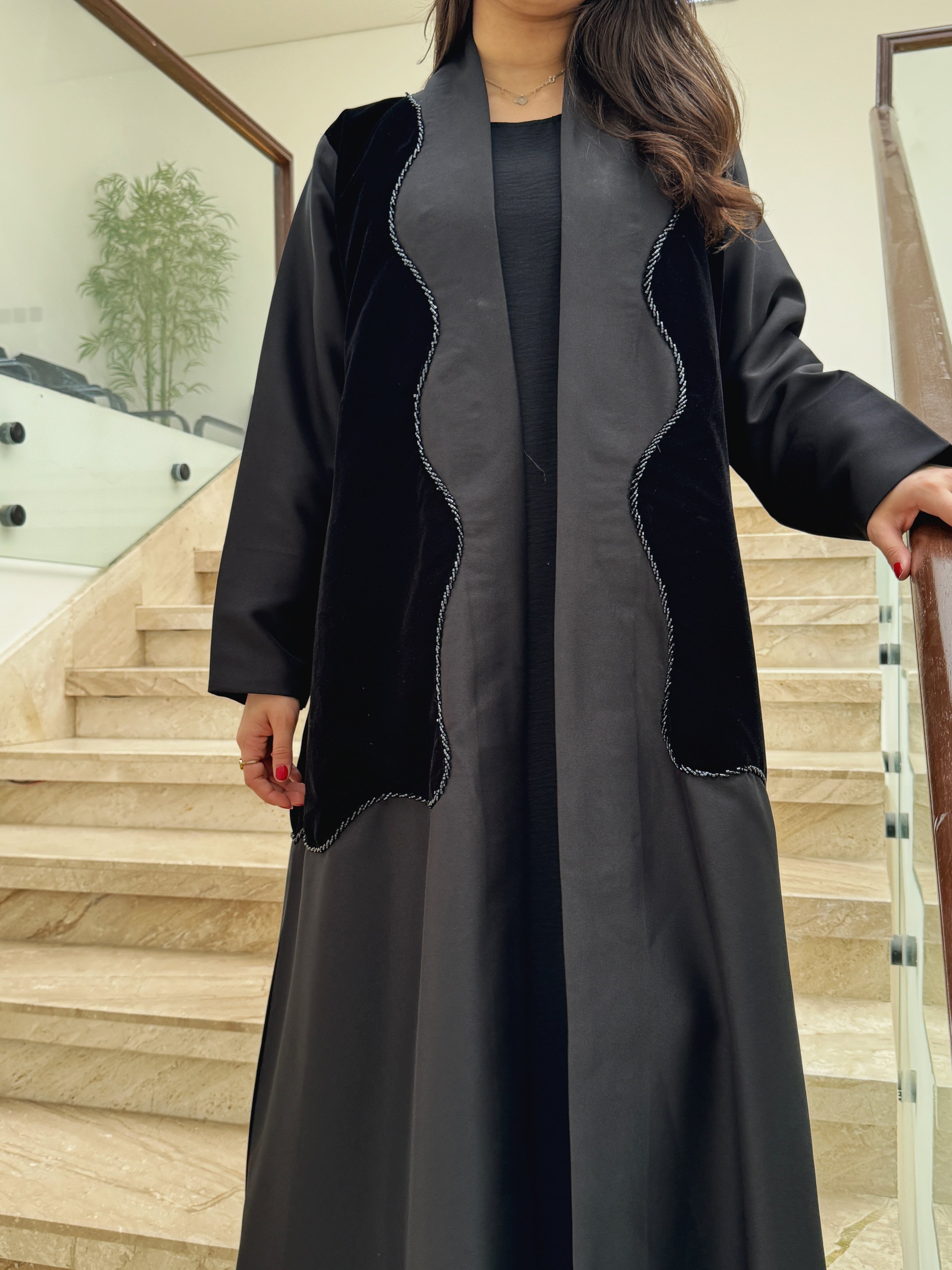 قماش كريب تيواني مع شاشة لمسية قصيرة نص كلوش - SNA12