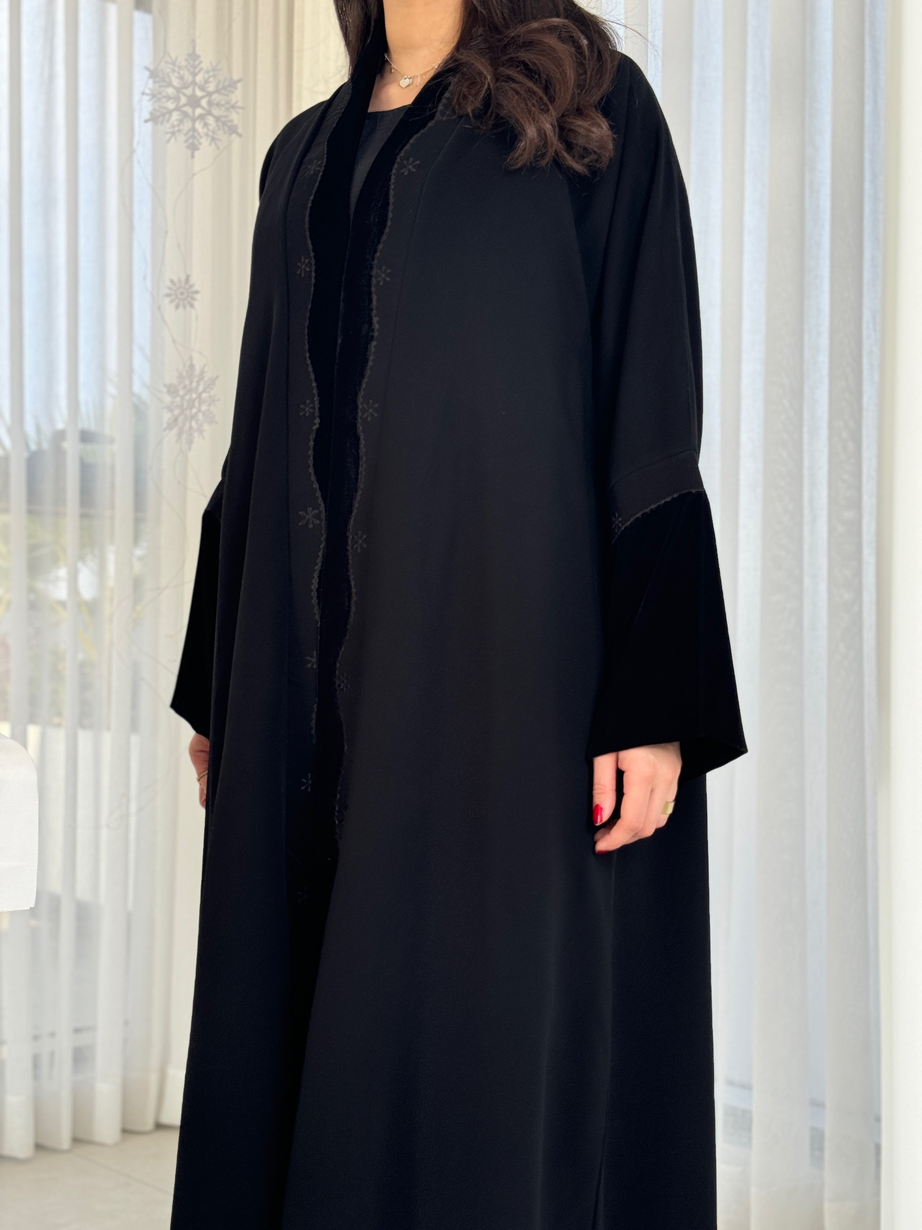 مع تطريز يدوي نص كلوش - SNA13